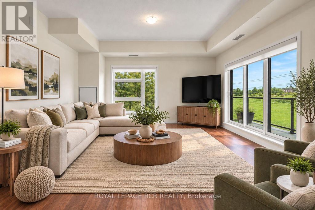 413 - 555 William Graham Drive, Aurora