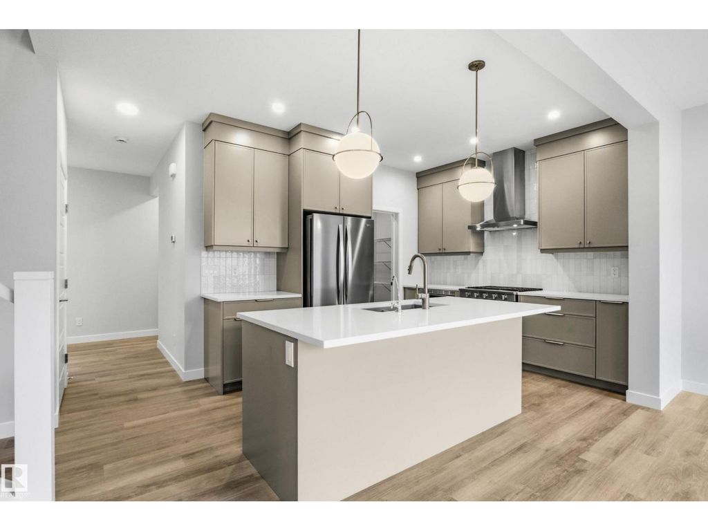 2372 Muckleplum Wy Sw, Edmonton