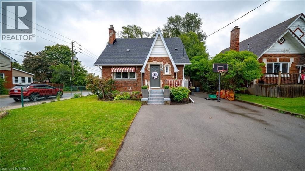 59 Lyons Avenue, Brantford