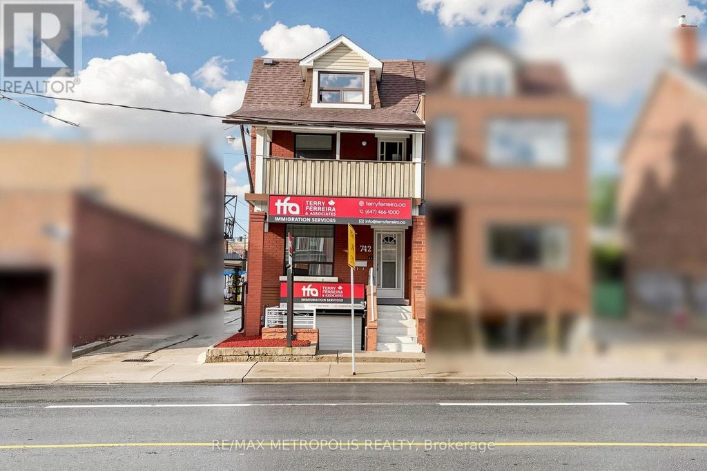 742 Dufferin Street, Toronto (dufferin Grove)