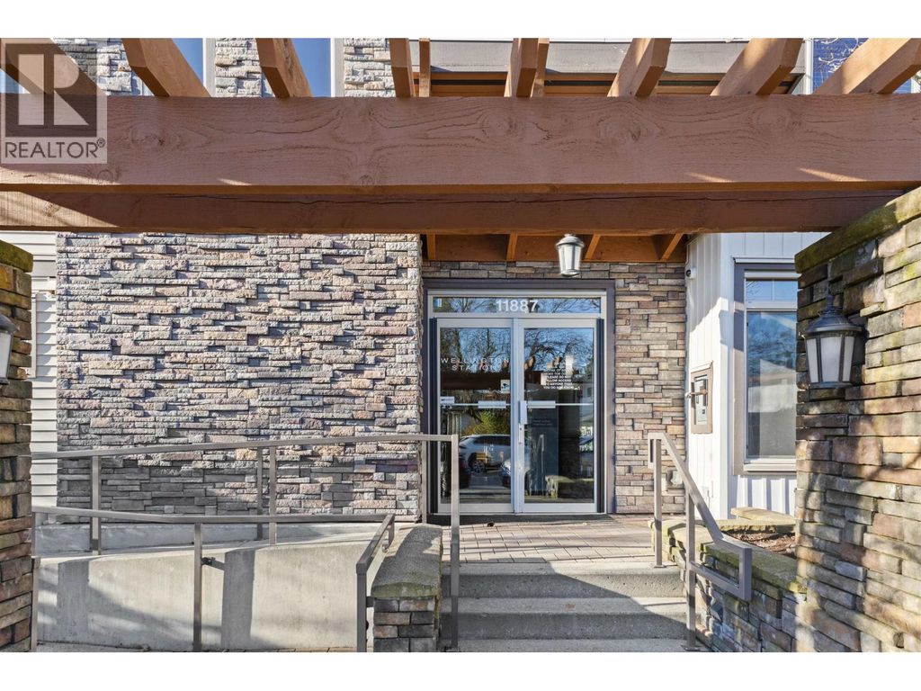 301 11887 Burnett Street, Maple Ridge