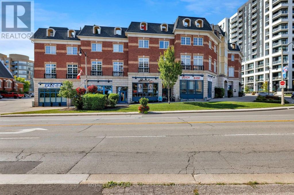 7 - 120 Bronte Road, Oakville (br Bronte)