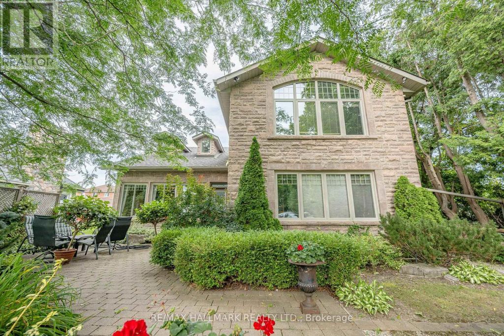361 Lake Drive N, Georgina (historic Lakeshore Communities)