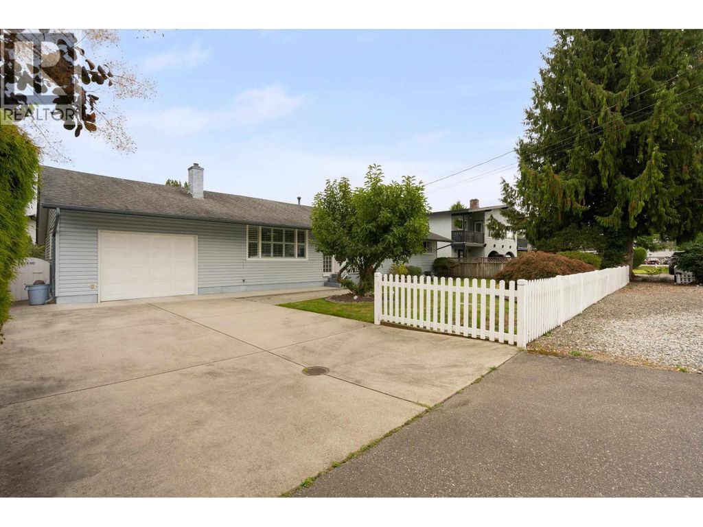 4872 58 Street, Delta