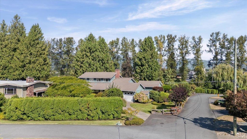 10200 Brentwood Drive|little Mountain, Chilliwack