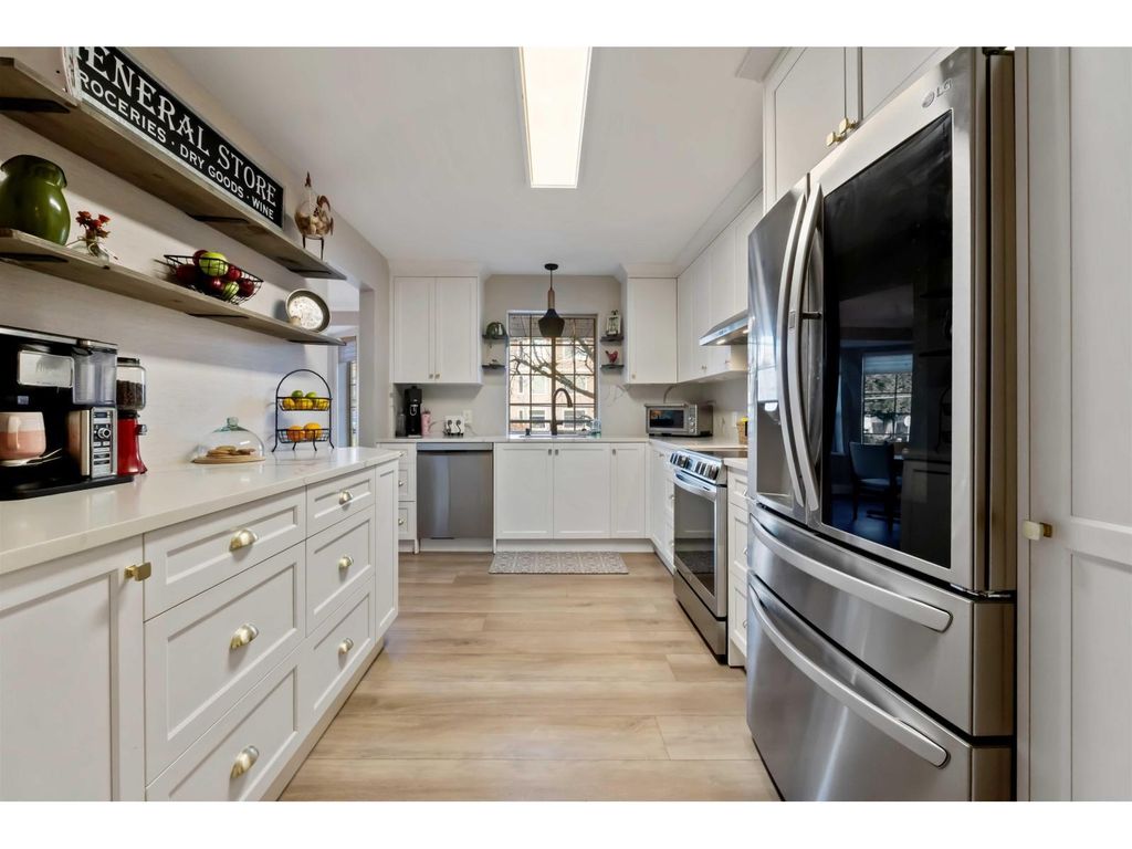 202 1488 Merklin Street, White Rock