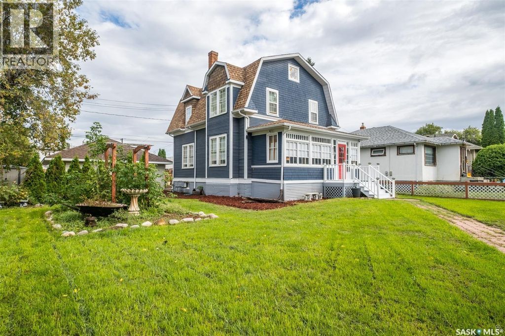 512 12th Street W, Prince Albert