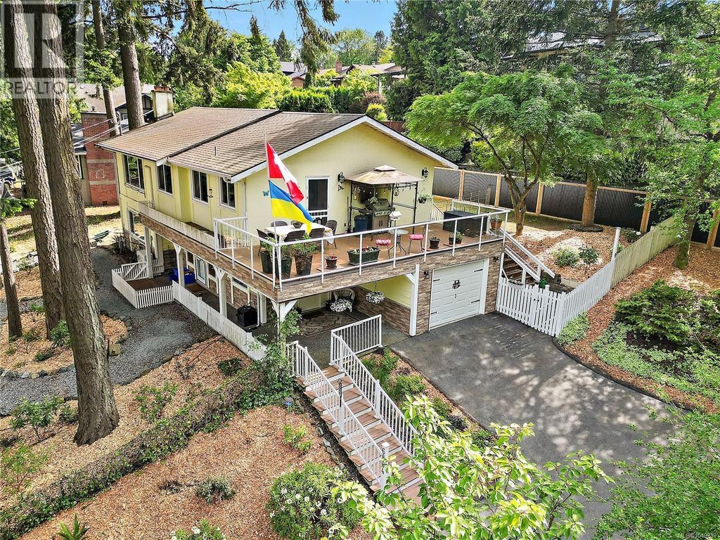 6864 East Saanich Rd, Central Saanich