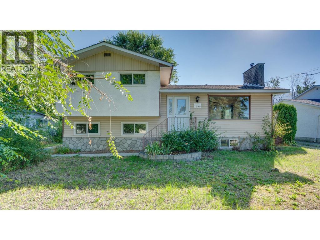 1240 Serene Drive, Spallumcheen