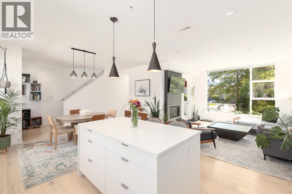 3 38447 Buckley Avenue, Squamish