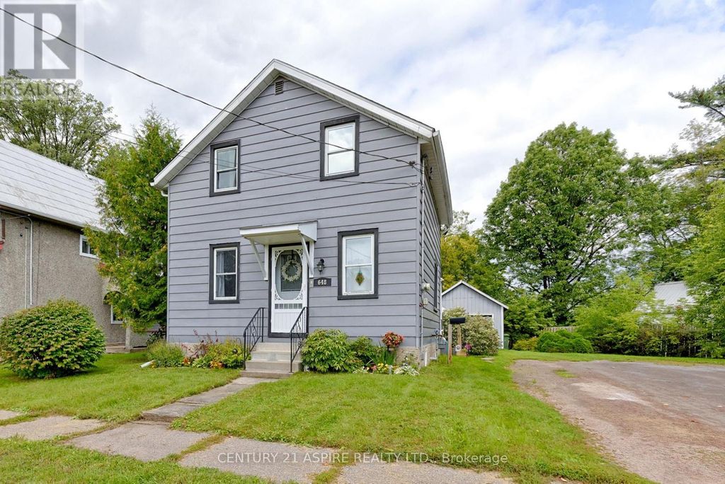 648 Moffat Street, Pembroke