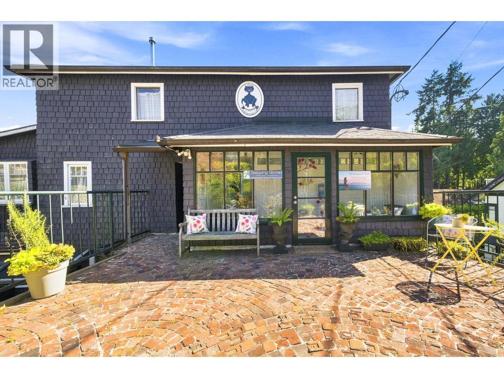 3396 Marine Drive, West Vancouver
