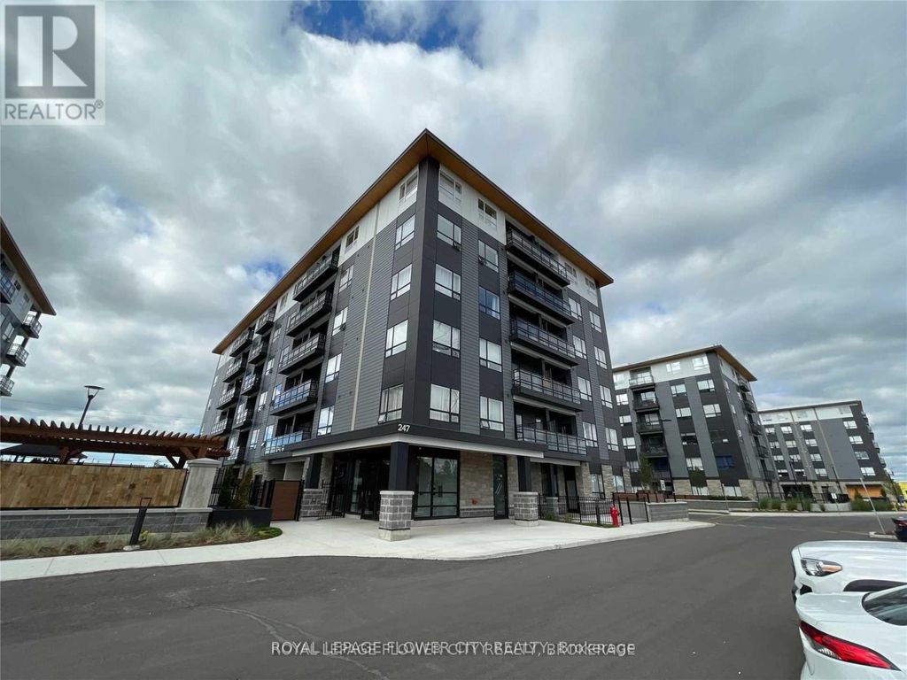 206 - 247 Northfield Drive E, Waterloo