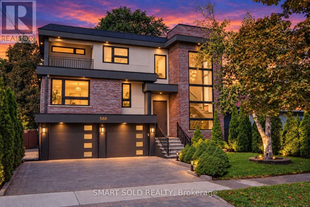 588 Conacher Drive, Toronto (newtonbrook East)