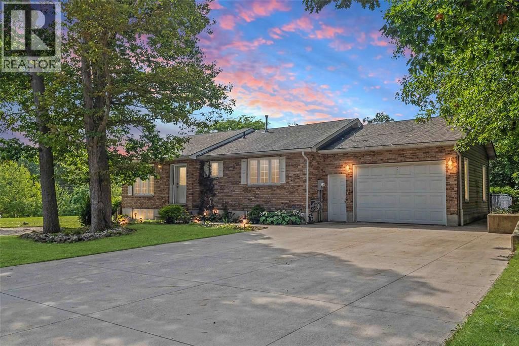 10234 Julie Avenue, Grand Bend