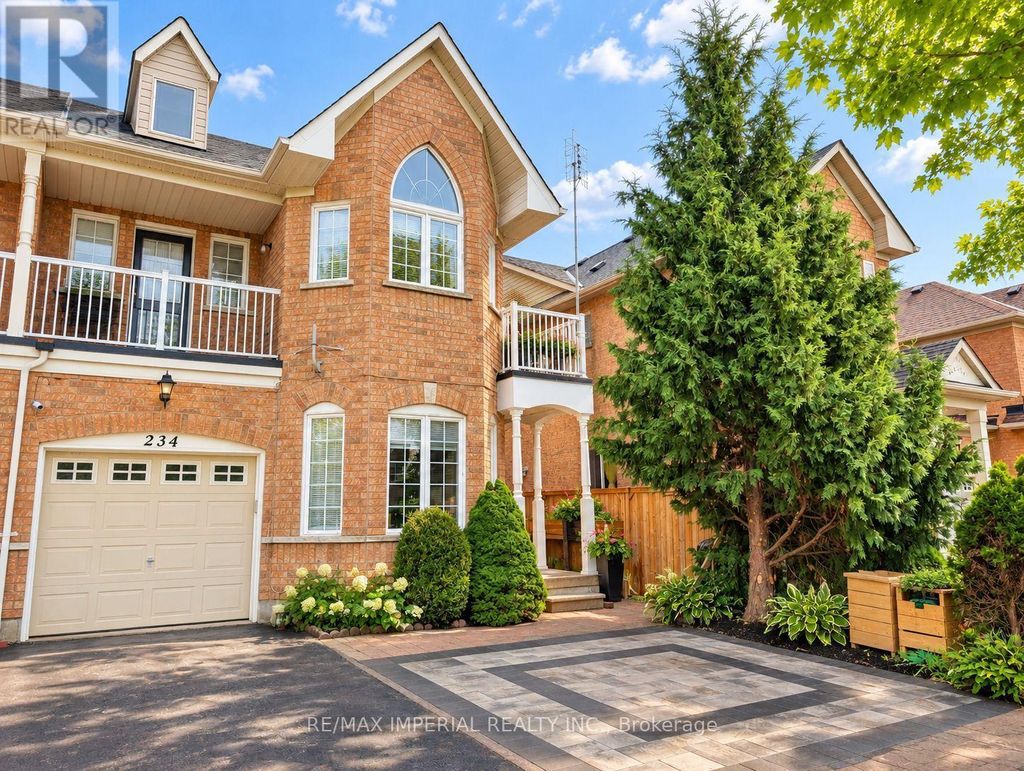 Bsmt - 234 Old Colony Road, Richmond Hill (oak Ridges Lake Wilcox)