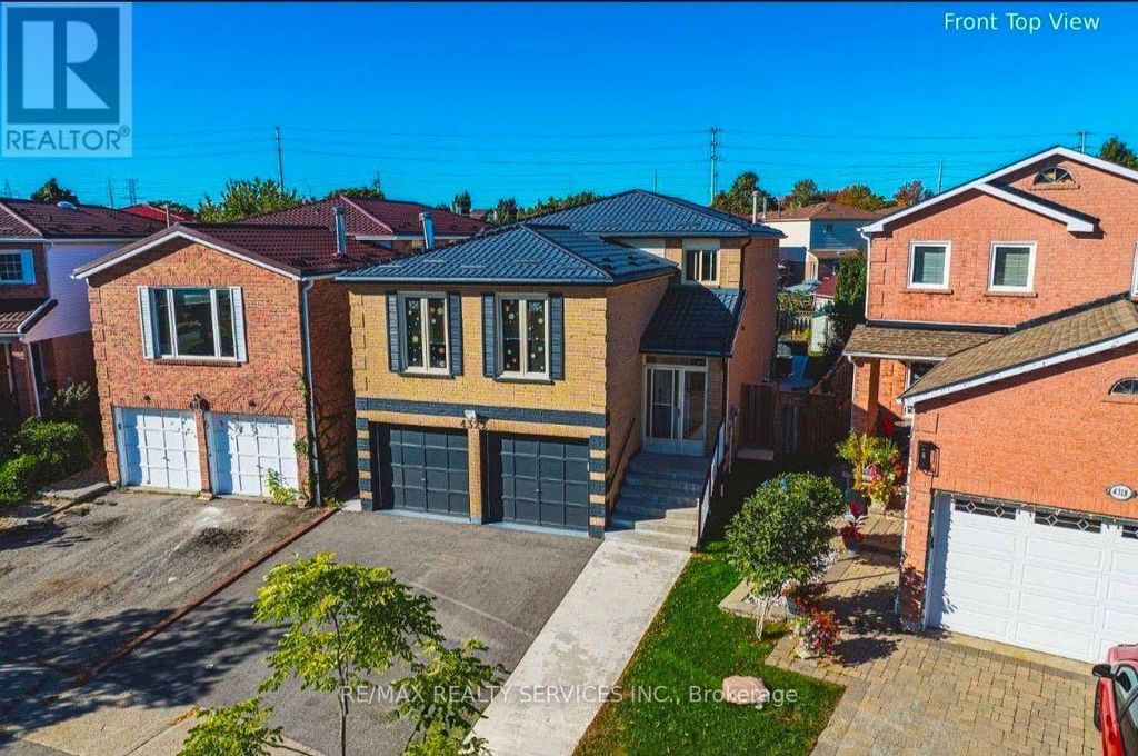 4322 Waterford Crescent, Mississauga (hurontario)
