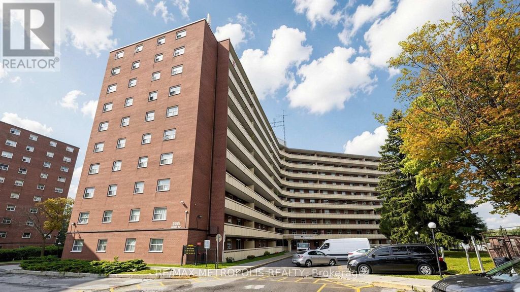 1006 - 3555 Derry Road E, Mississauga (malton)