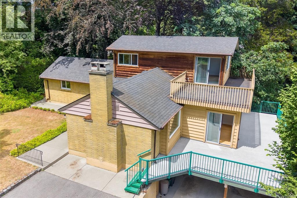 5349 Alderley Rd, Saanich