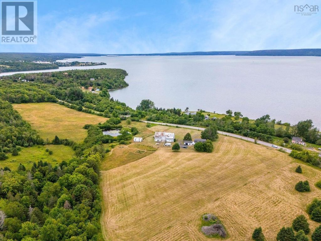 1896 Highway 1, Clementsport