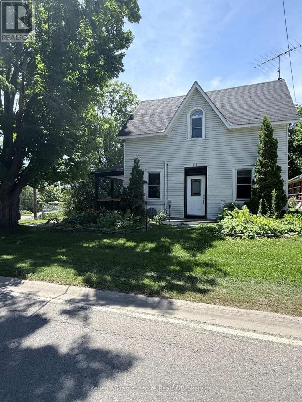 22 Concession Street W, Westport
