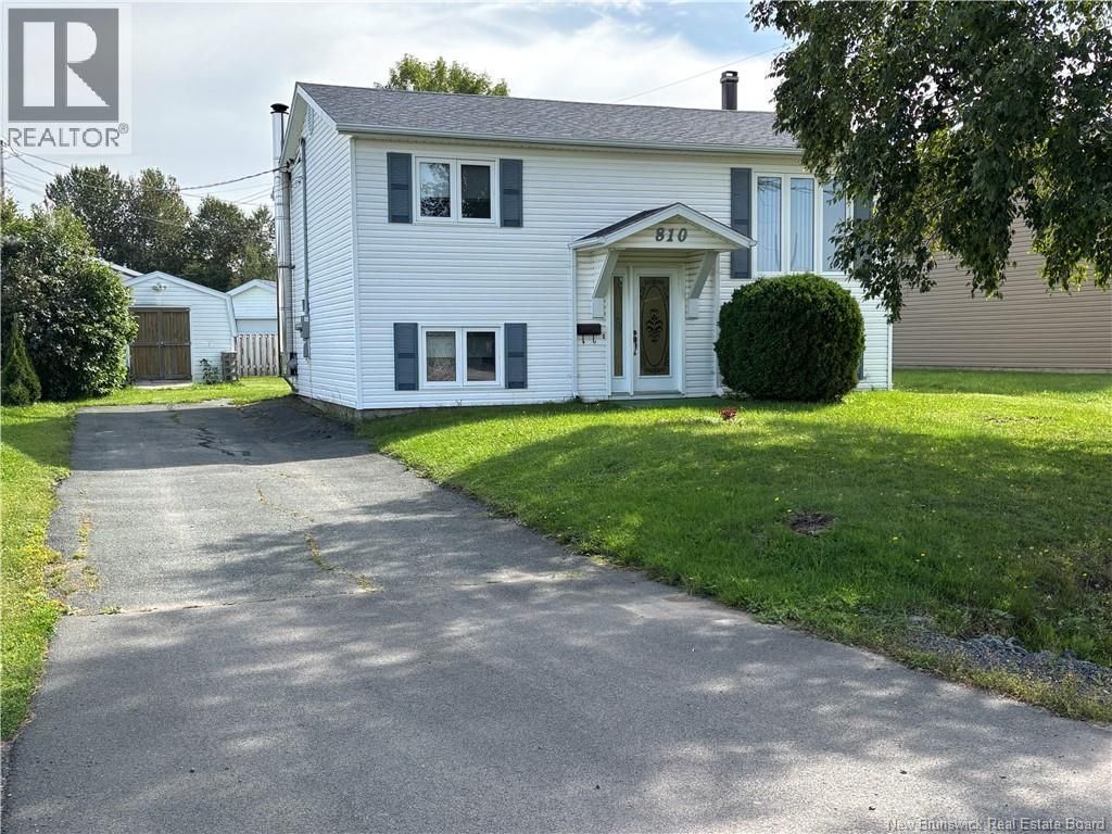 810 Couture Street, Bathurst