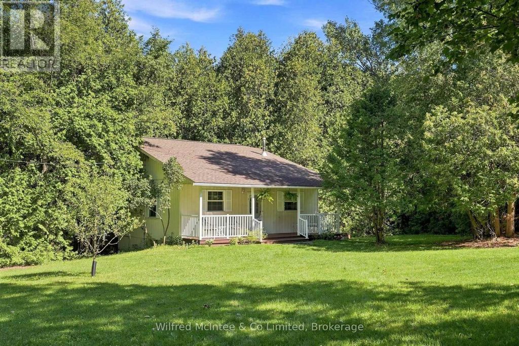 493537 Baptist Church Road W, West Grey