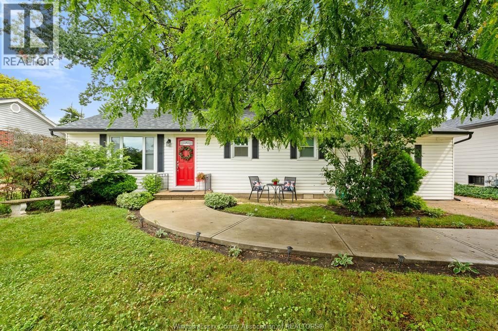3274 Parkwood Avenue, Windsor