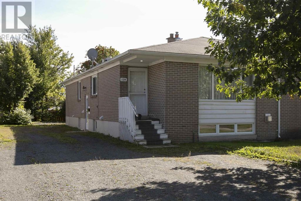 124 Princess Cres, Sault Ste. Marie