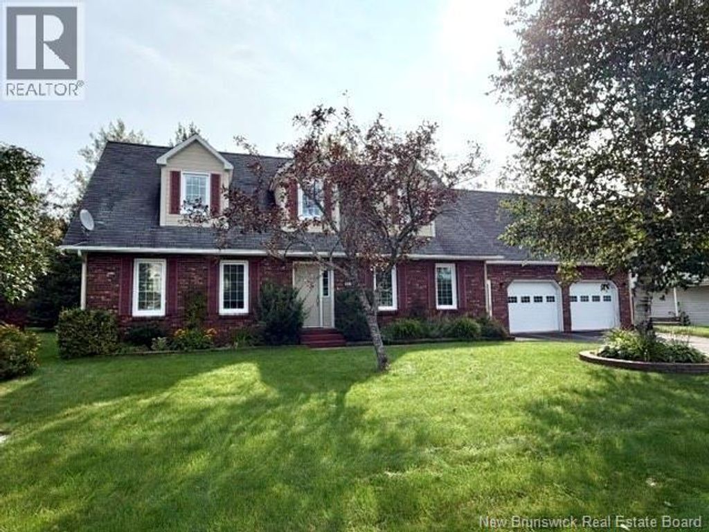 1100 Birchwood Drive, Bathurst