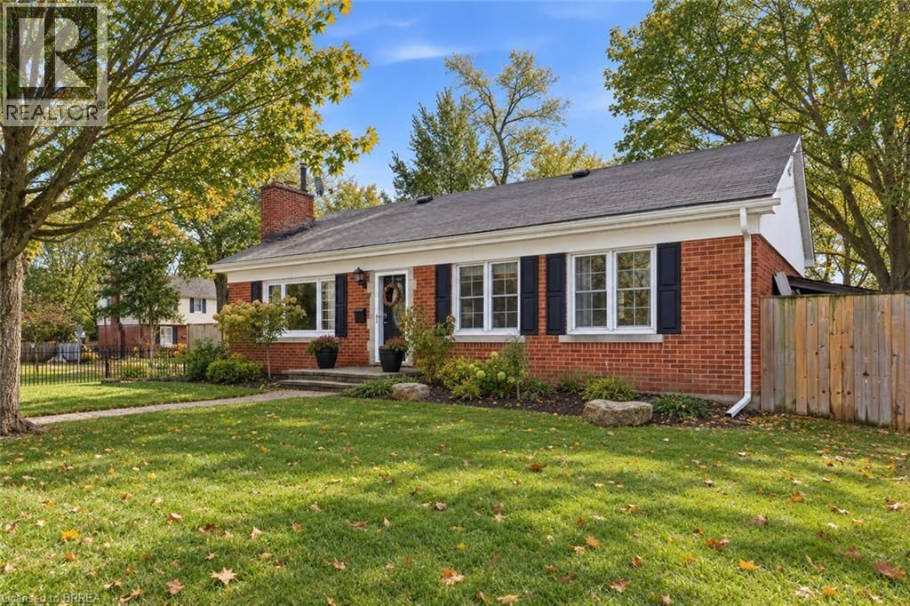2 Hillier Crescent, Brantford