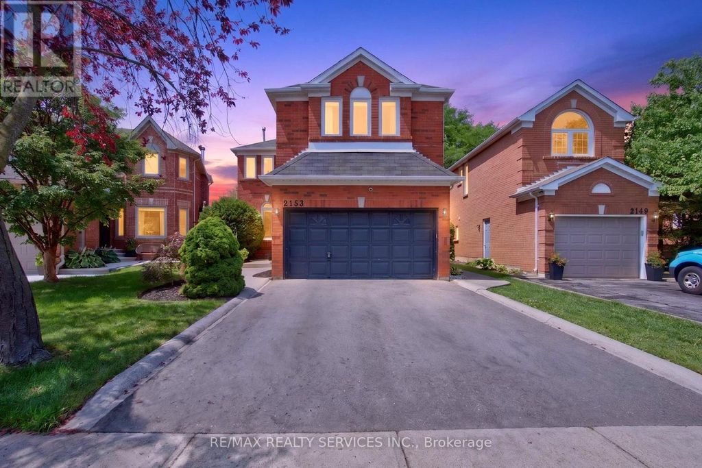 2153 Oak Bliss Crescent, Oakville (wt West Oak Trails)