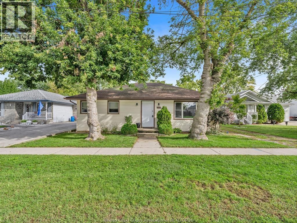401 St. Louis Street, Belle River