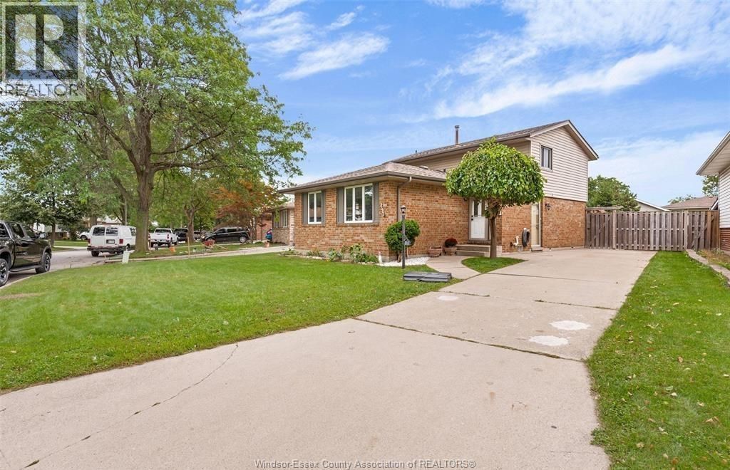 9597 Avery Lane Unit# Upper, Windsor