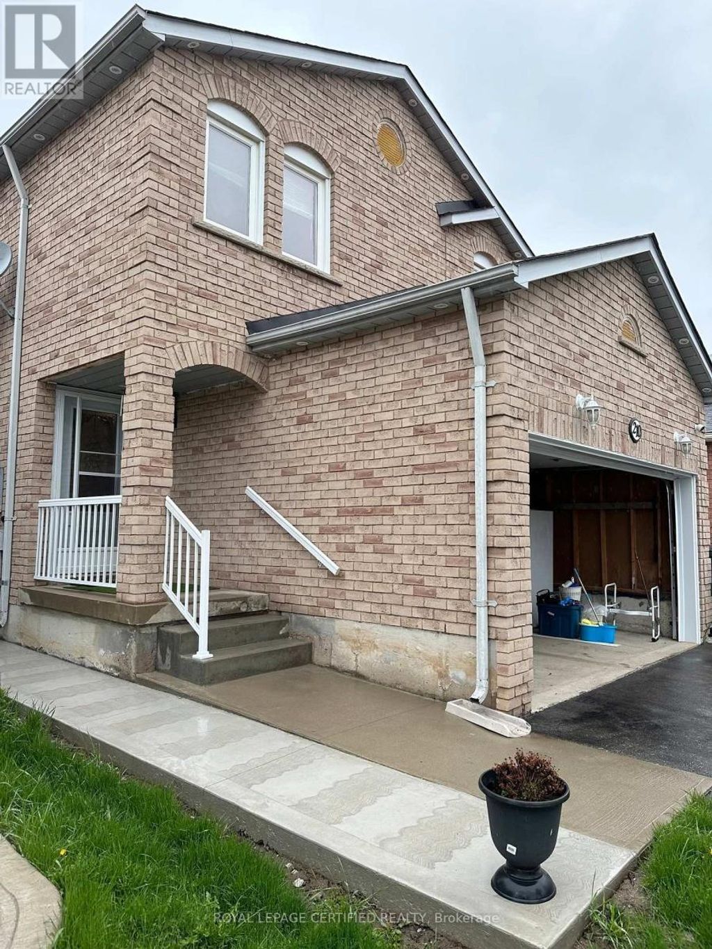 Main - 210 Ecclestone Drive, Brampton (brampton West)