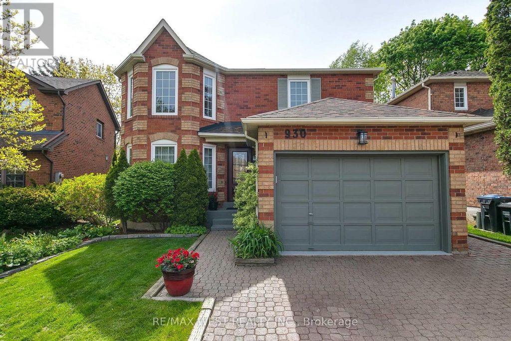 930 Maramis Court, Mississauga (lorne Park)