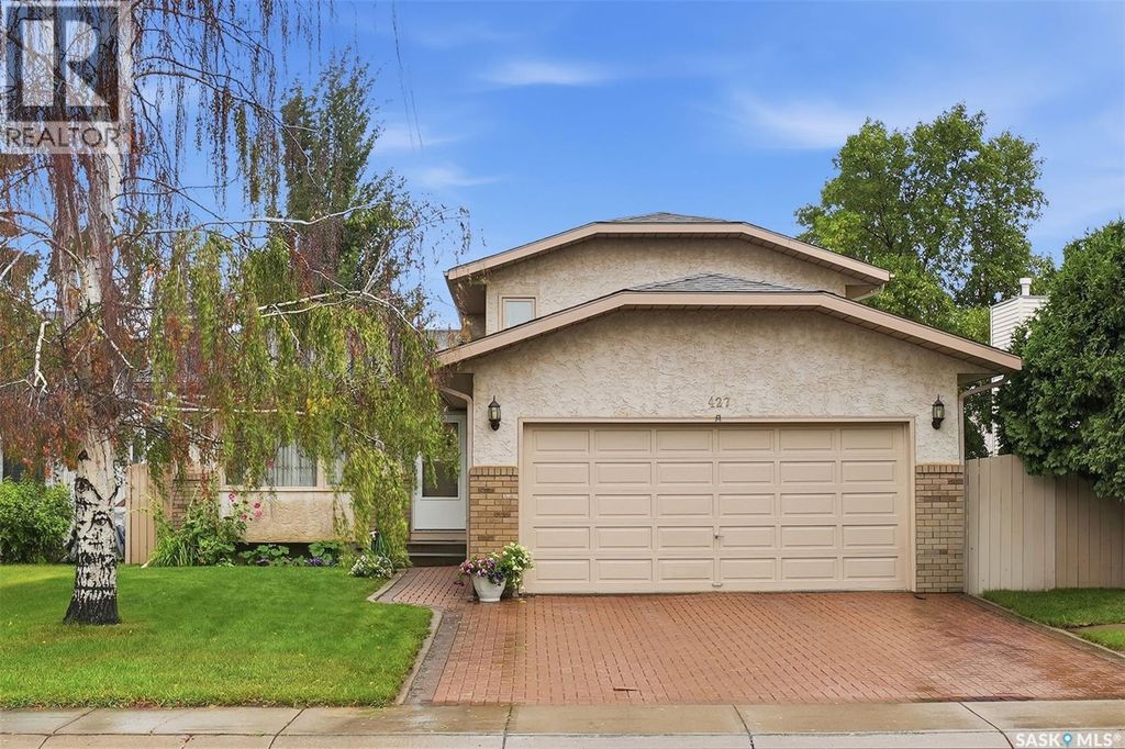 427 Bronson Crescent, Saskatoon