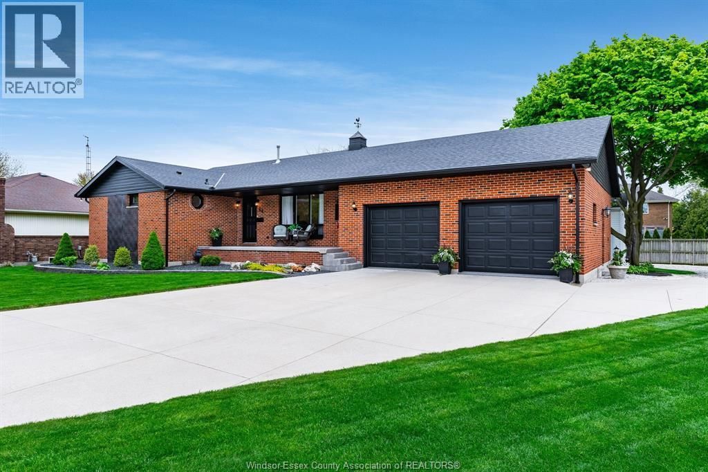 66 Shawnee Court, Leamington