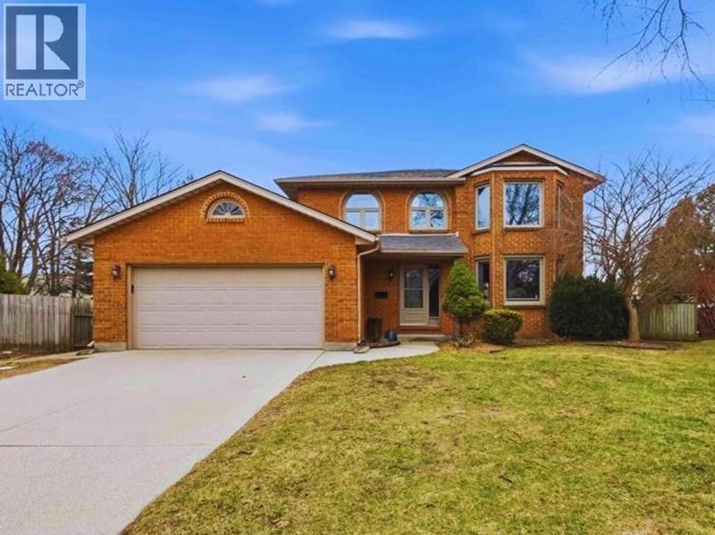 1977 Winslow Close, Sarnia