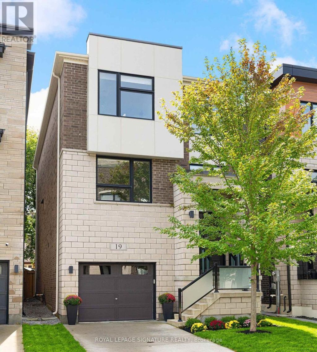19 Hollyhock Court, Toronto (banbury-Don Mills)
