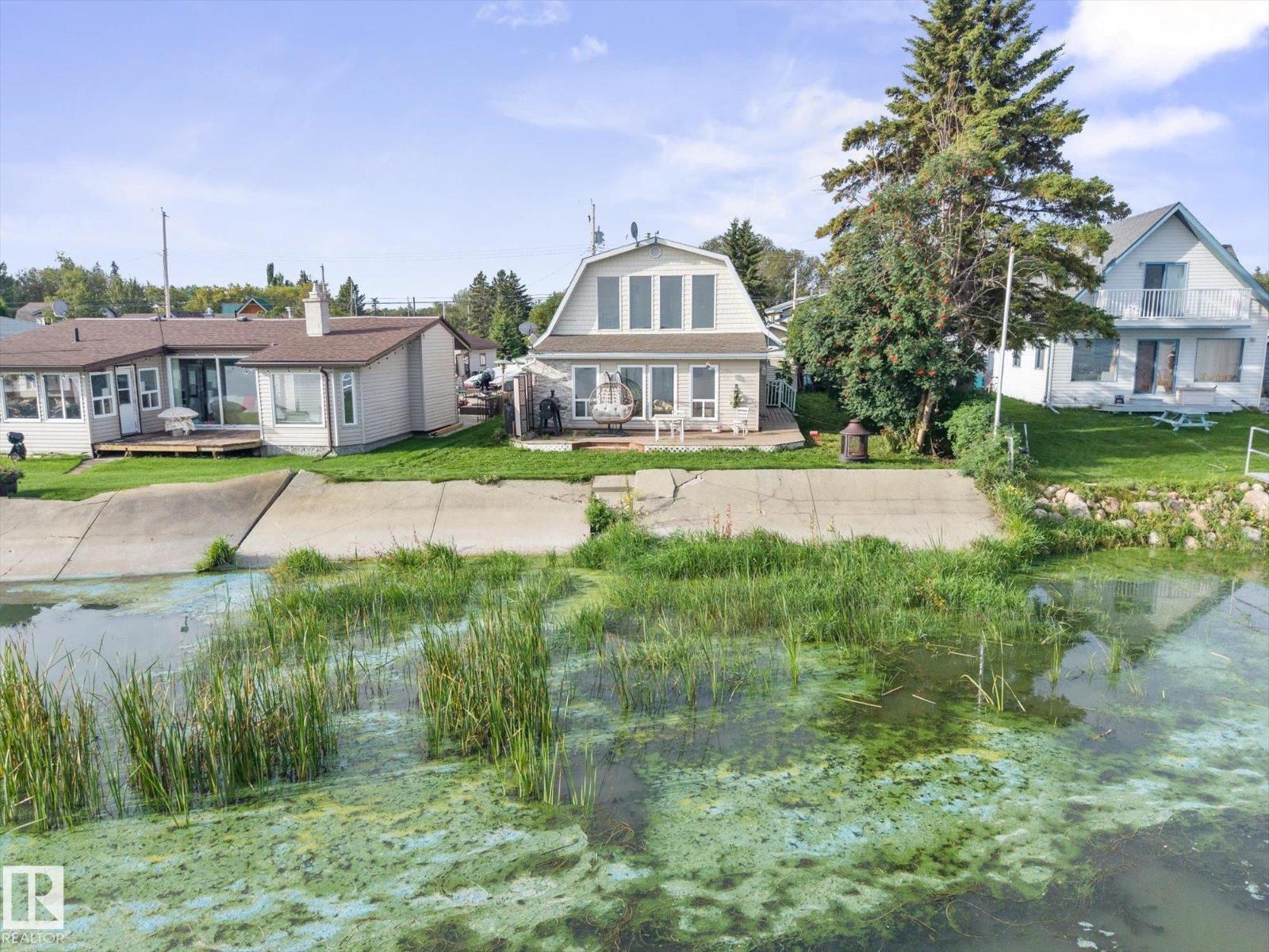 6326 50 Av, Rural Lac Ste. Anne County
