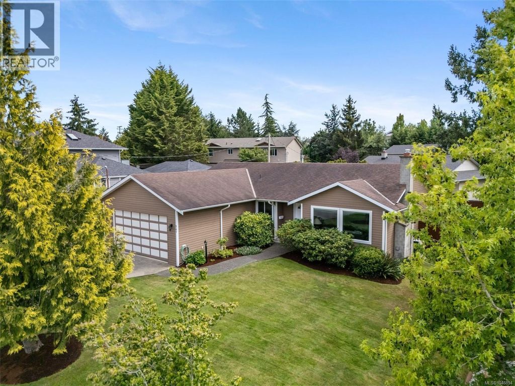 547 Normandy Rd, Saanich