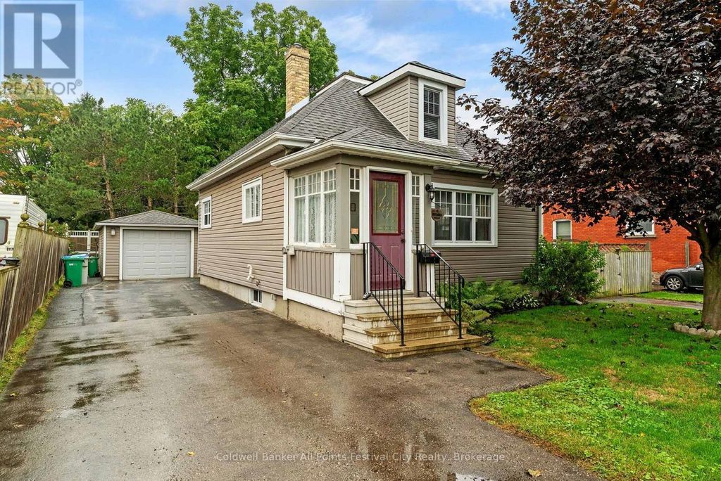 16 Britannia Road E, Goderich (goderich (town))
