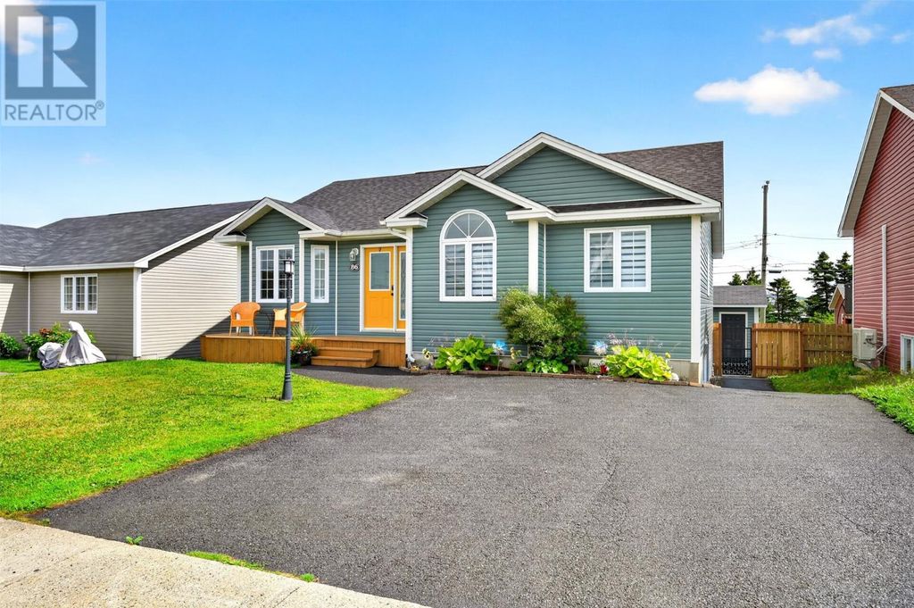 86 Hollyberry Drive, Paradise