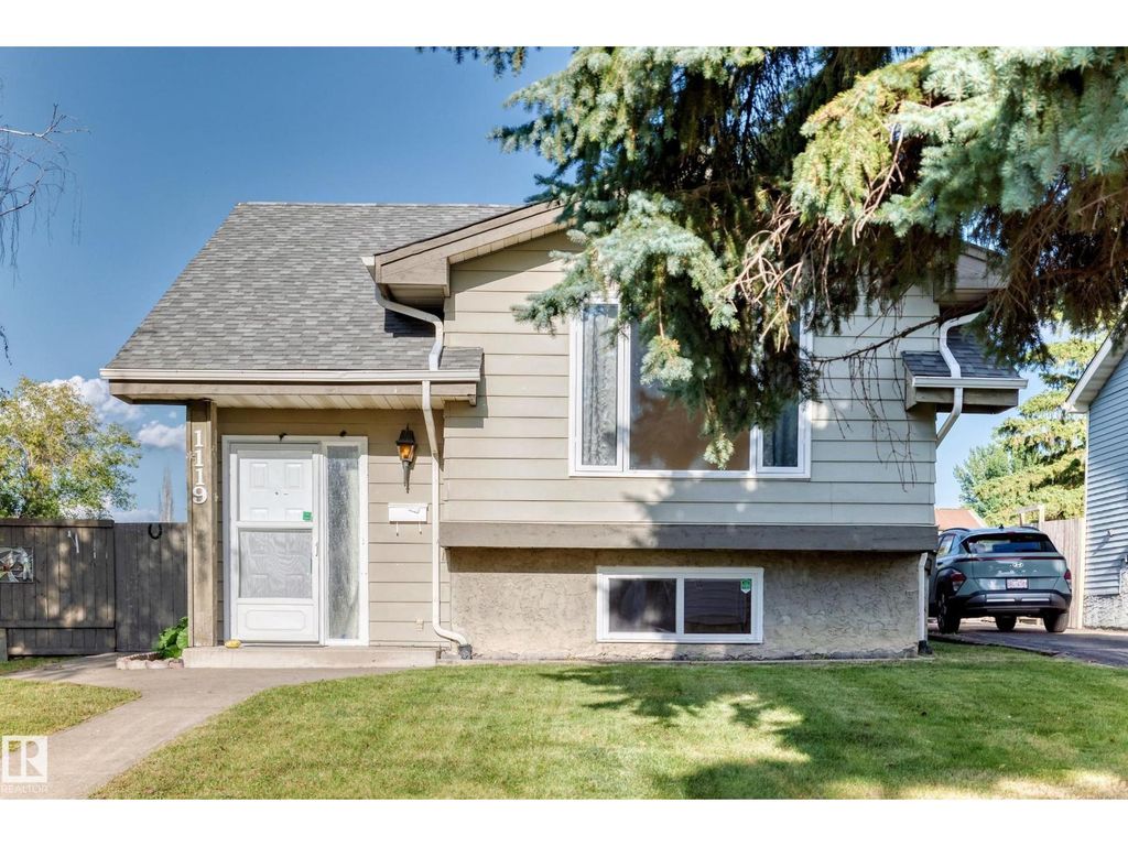 1119 38 St Nw, Edmonton