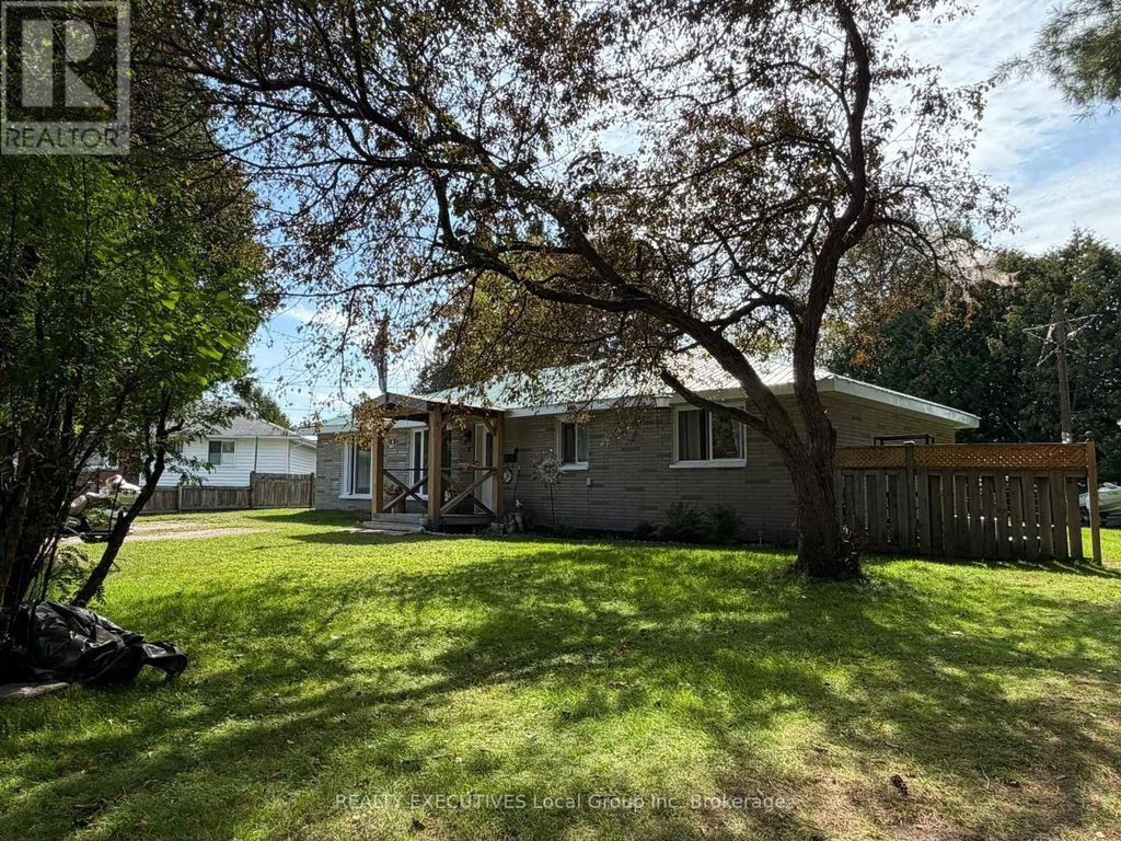 5 Ralph Place, North Bay (ferris)
