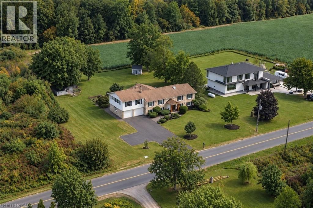 4202 1 Side Road, Burlington