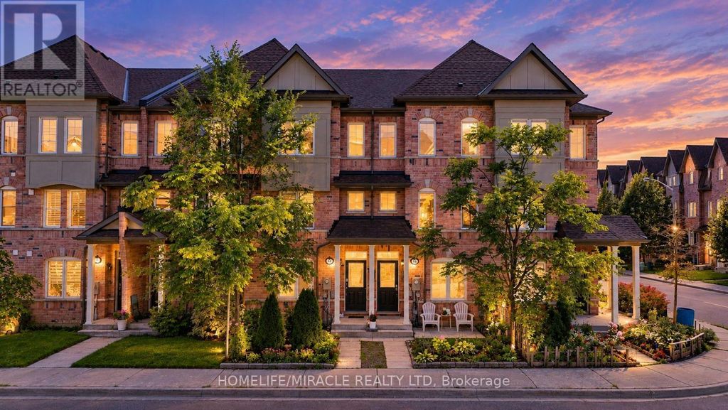 3 De Jong Street, Toronto (dorset Park)