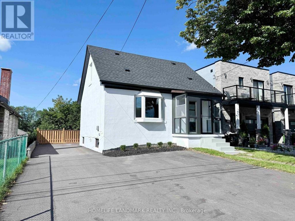 572 Pharmacy Avenue, Toronto (clairlea-Birchmount)