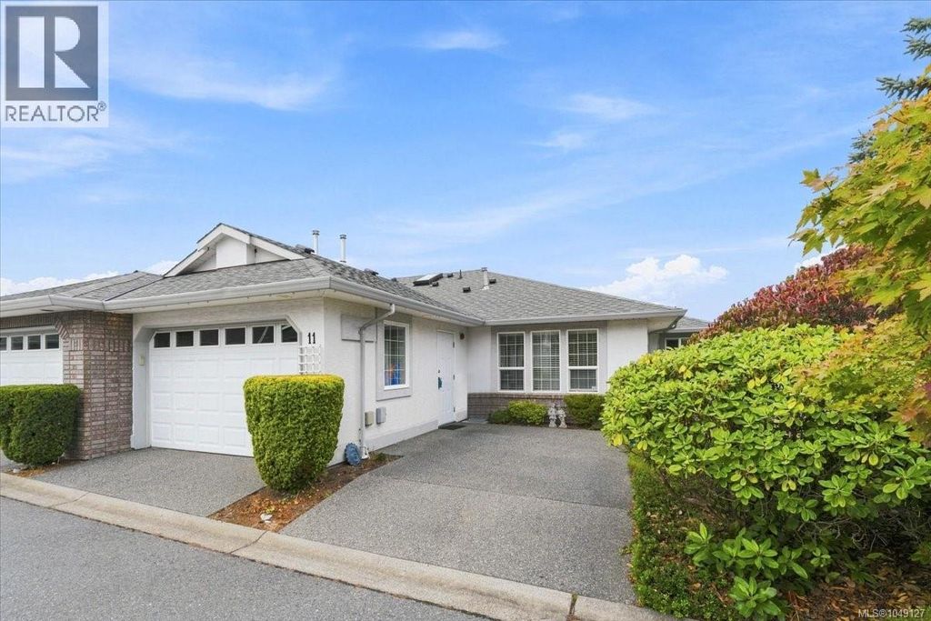 11 6595 Groveland Dr, Nanaimo